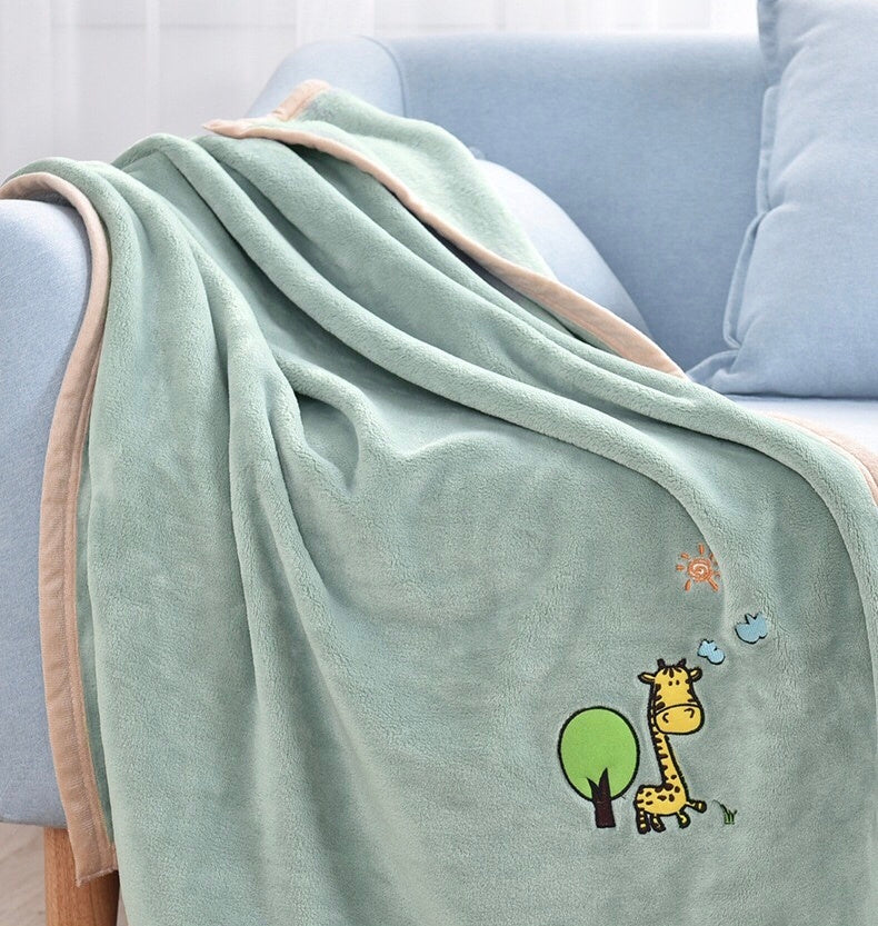 Cozy Flannel Blanket for Pets in Fall and Winter
