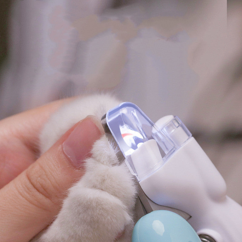 Pet Nail Clipper & Grinder – LED Safety Light for Overnight Grooming